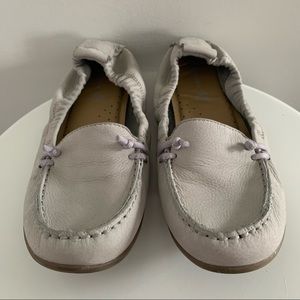 Hush Puppies - Light Grey Leather Stretch Loafers - Size 8M